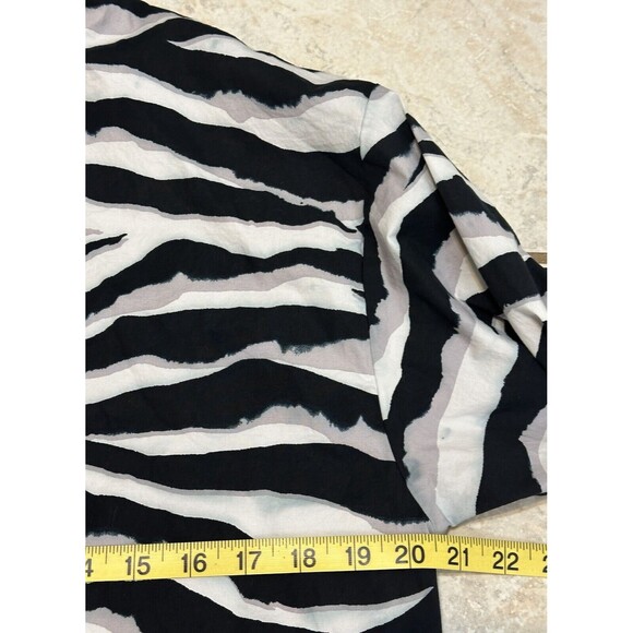 Express Women Size S Zebra Print Boyfriend Poplin Portofino Shirt Career - Picture 5 of 13
